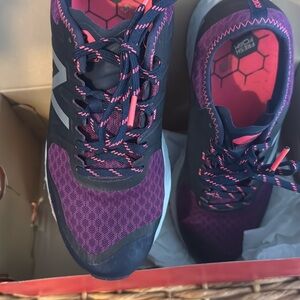 New Balance Women's Fresh Foam Kaymin Trail V1 Trail Running Shoe size 11